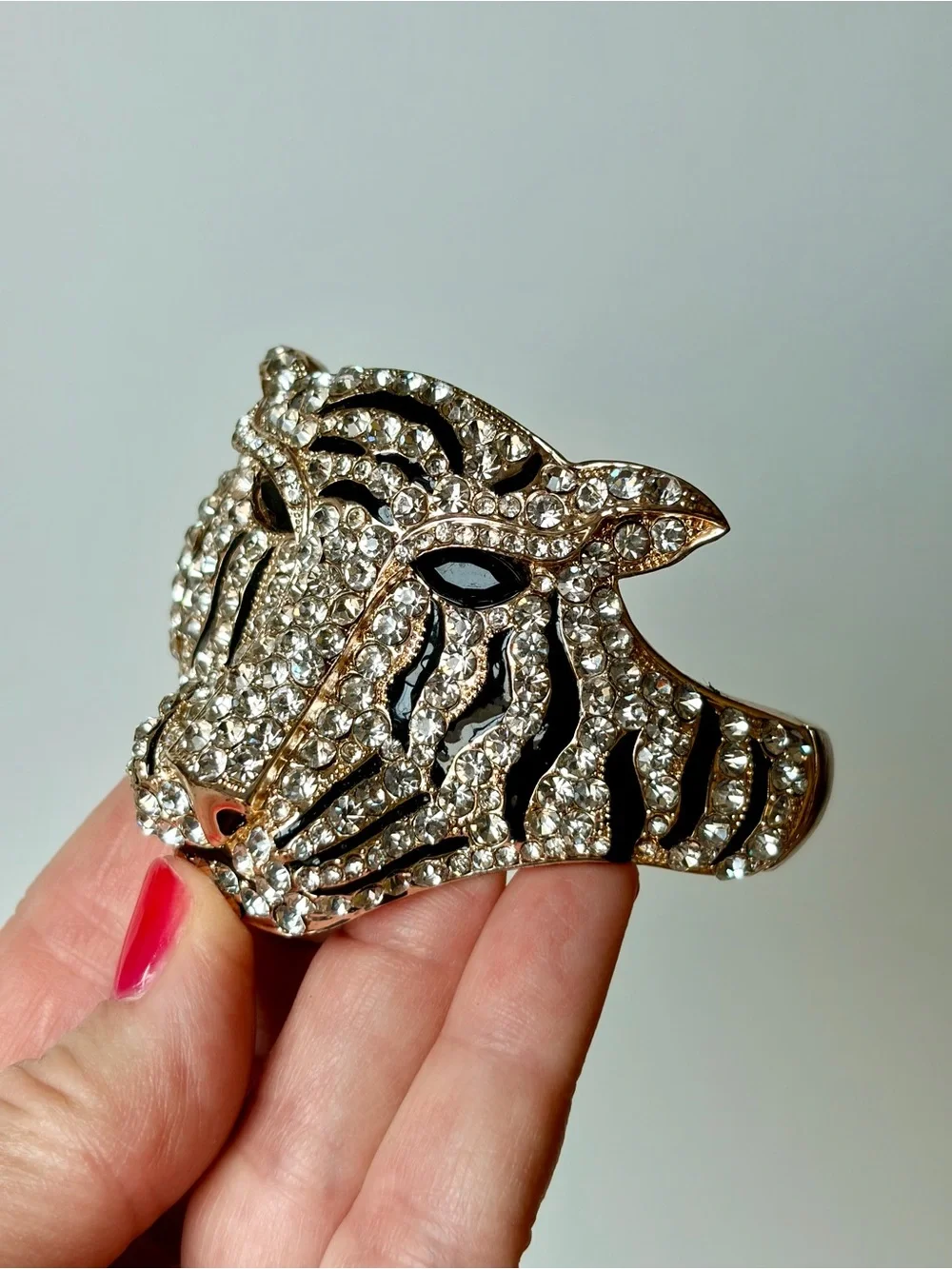 Vintage Crystal Tiger Head Bracelet - Gold Tone with Black and Clear Accents